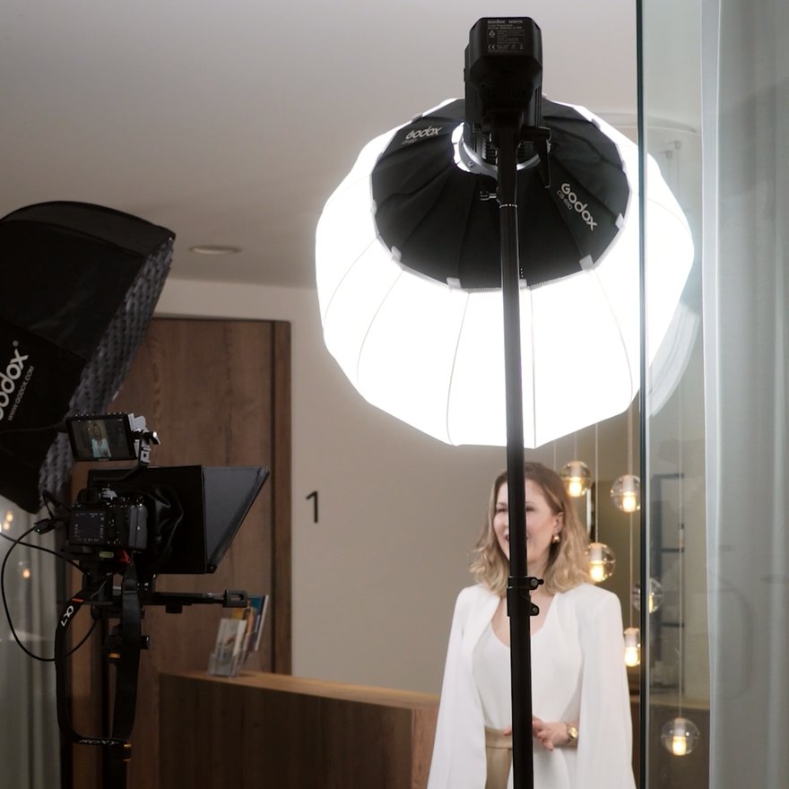 Cliente gravando com estrutura profissional